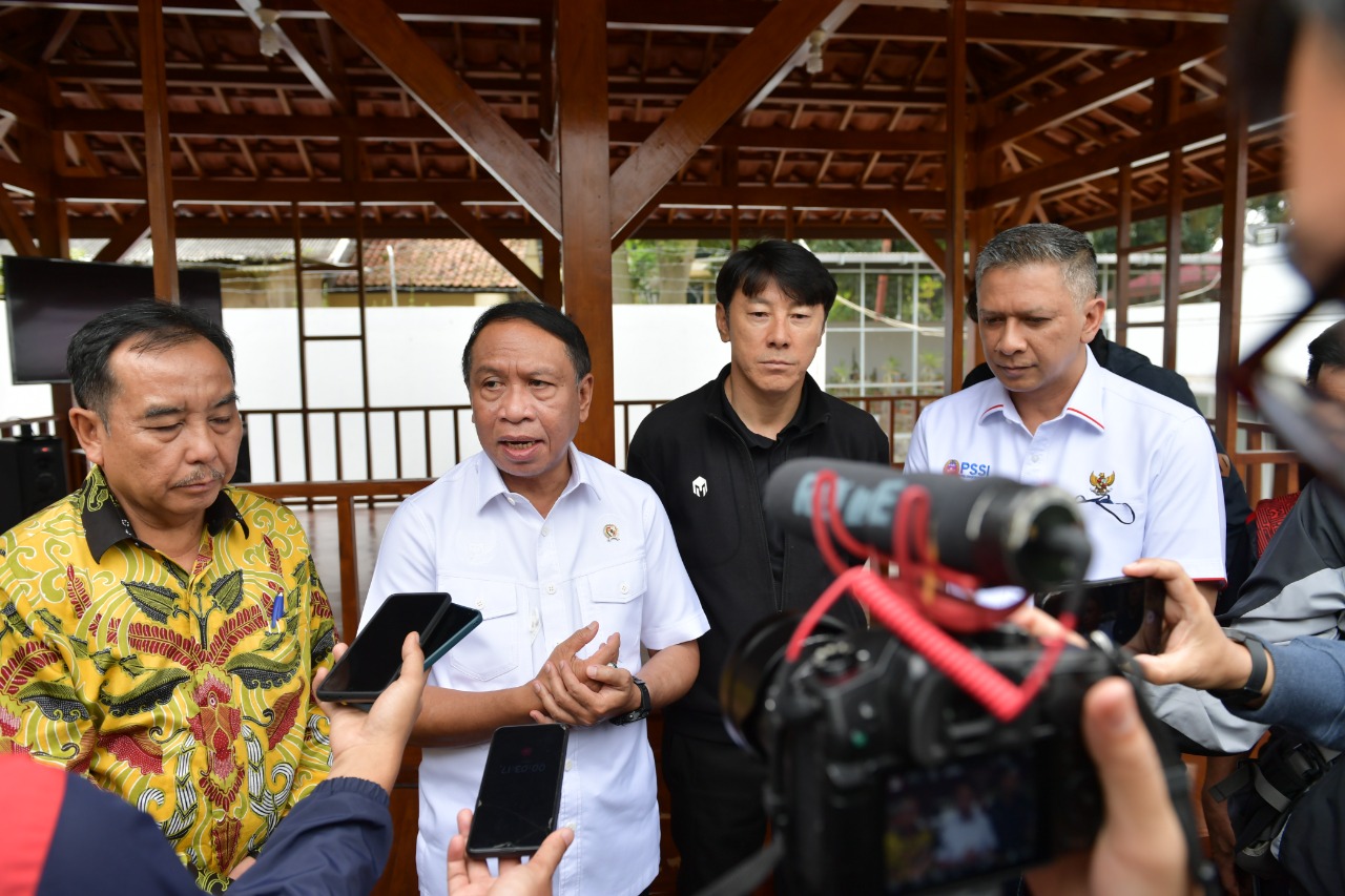 Dinilai Memiliki Fasilitas Lengkap, Menpora Amali Usul ke PSSI agar TC Timnas Indonesia Dilakukan di UPI Bandung