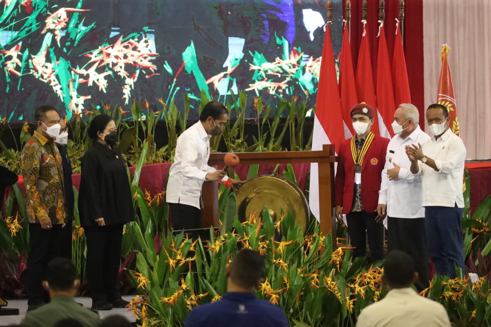 Menpora Amali Ikut Dampingi Presiden Jokowi Buka Kongres Nasional ke-32 PMKRI di Samarinda