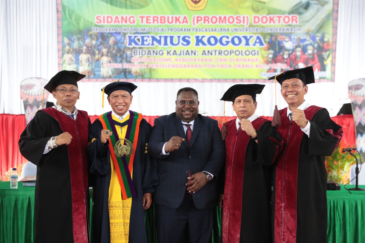 Menpora Prof. Dr. Zainudin Amali, S.E, M.Si Jadi Penguji Eksternal Sidang Promosi Doktor Kenius Kogoya di Uncen, Papua