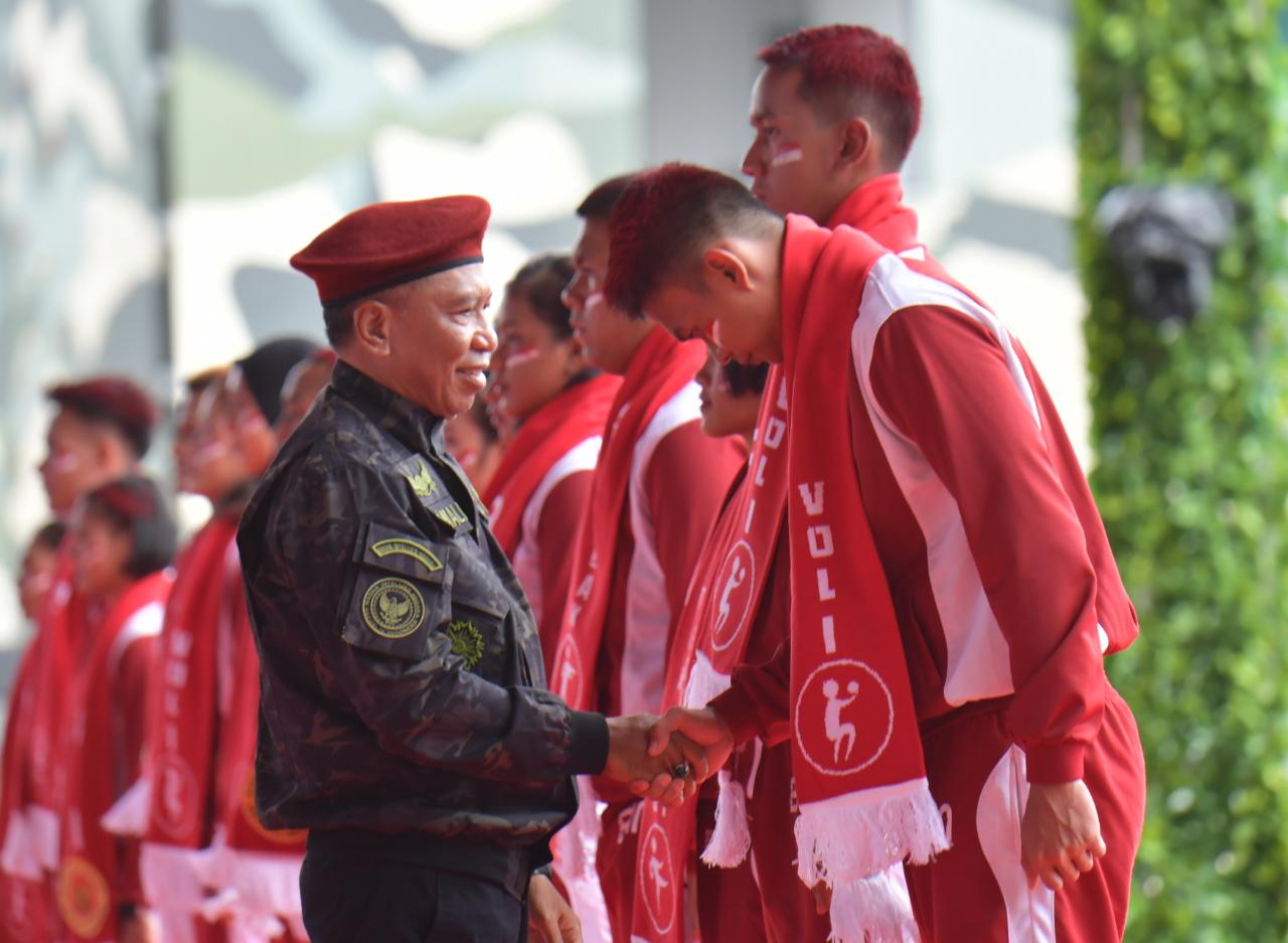 Hadiri Wisuda Sarjana Sekolah Tinggi Intelijen Negara di Bogor, Menpora Amali Ucapkan Selamat