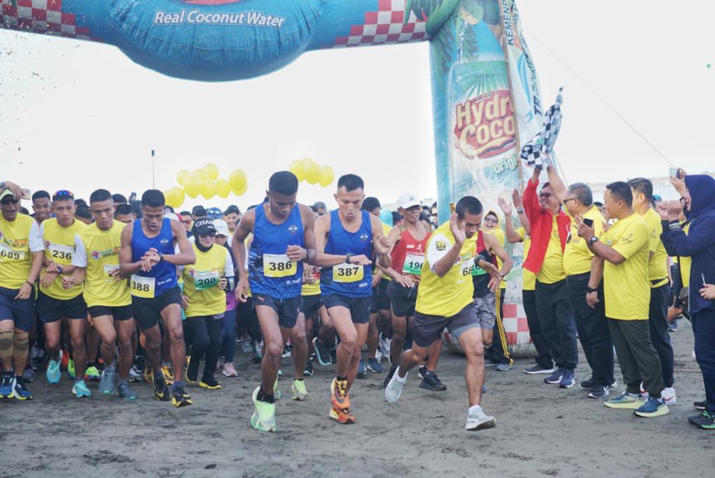 Dongkrak Pariwisata Olahraga, Kemenpora Gelar Beach Trail Run di Pelabuhan Ratu Sukabumi