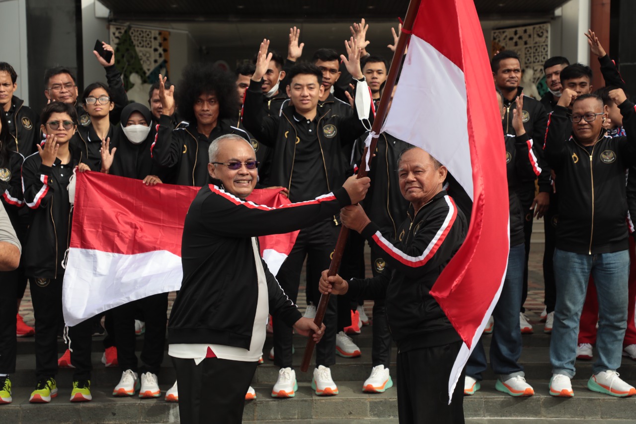 Sesmenpora Lepas Tim Tuna Rungu Indonesia yang Akan Bertanding di Ajang ASEAN Deaf Games 2022