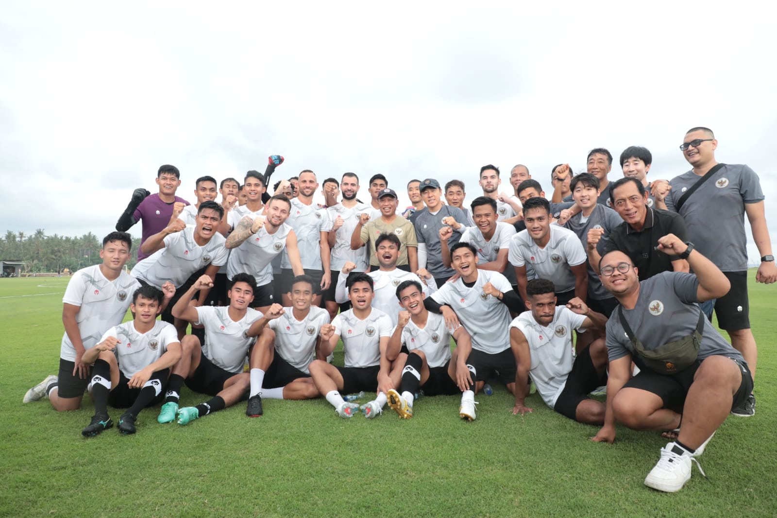 Tinjau Latihan Timnas Senior di Bali, Menpora Amali Minta Pelatih Shin Tae-yong Tularkan Semangat Korsel di Piala Dunia 2022