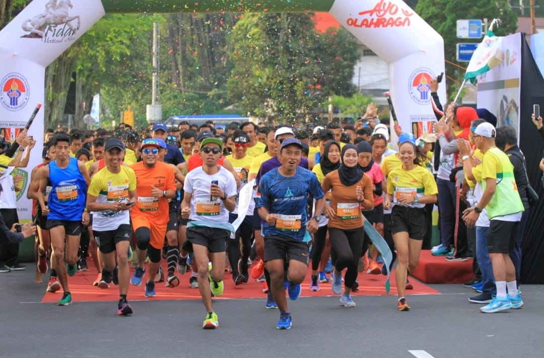 Kemenpora Bersama Pemkot dan PASI Magelang Gelar Vertikal Run Magelang