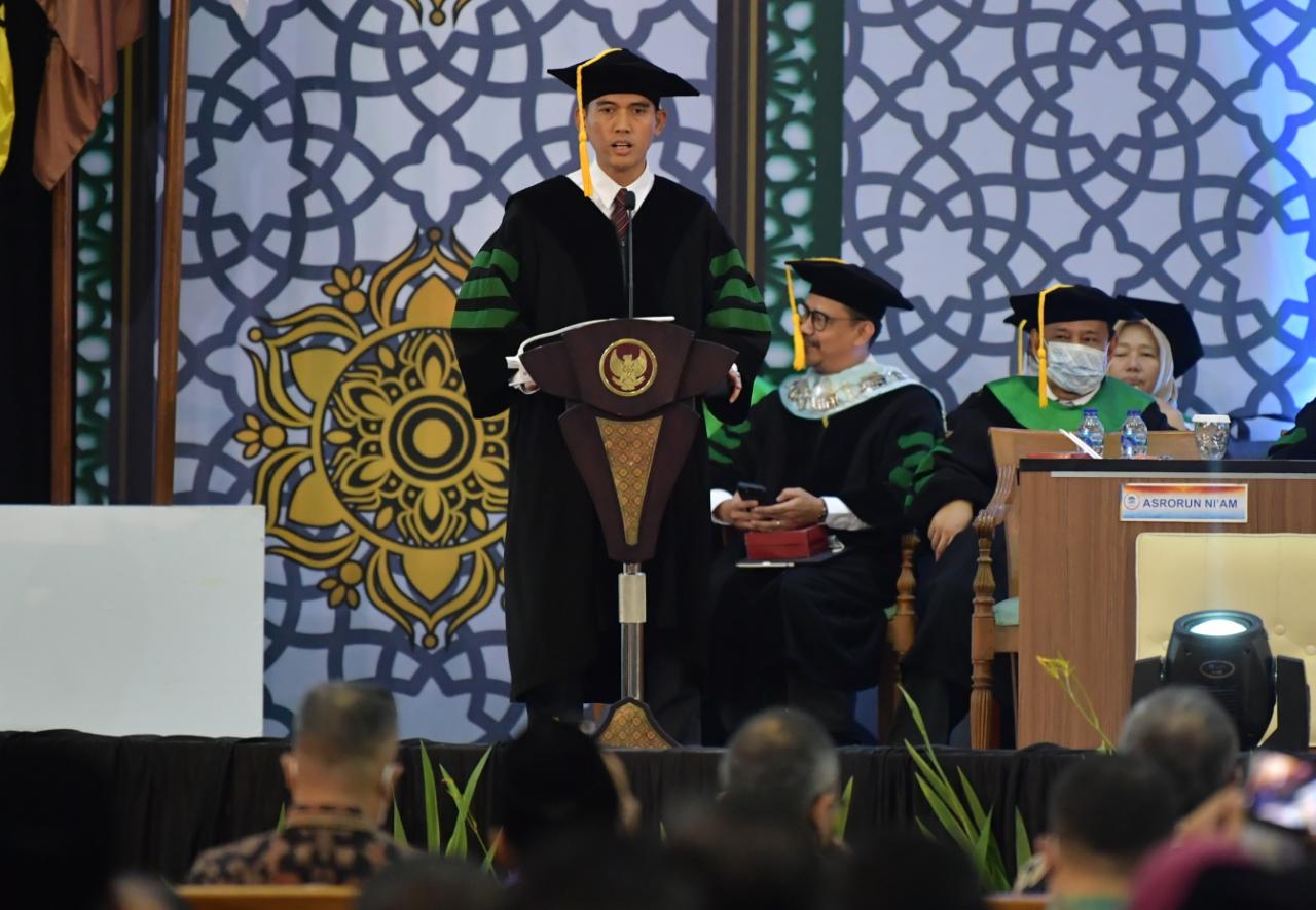 Dikukuhkan Sebagai Guru Besar UIN Syarif Hidayatullah Jakarta, Prof Dr Asrorun Niam Sholeh Sampaikan Terima Kasih Kepada Menpora RI Prof Dr Zainudin Amali, M.Si