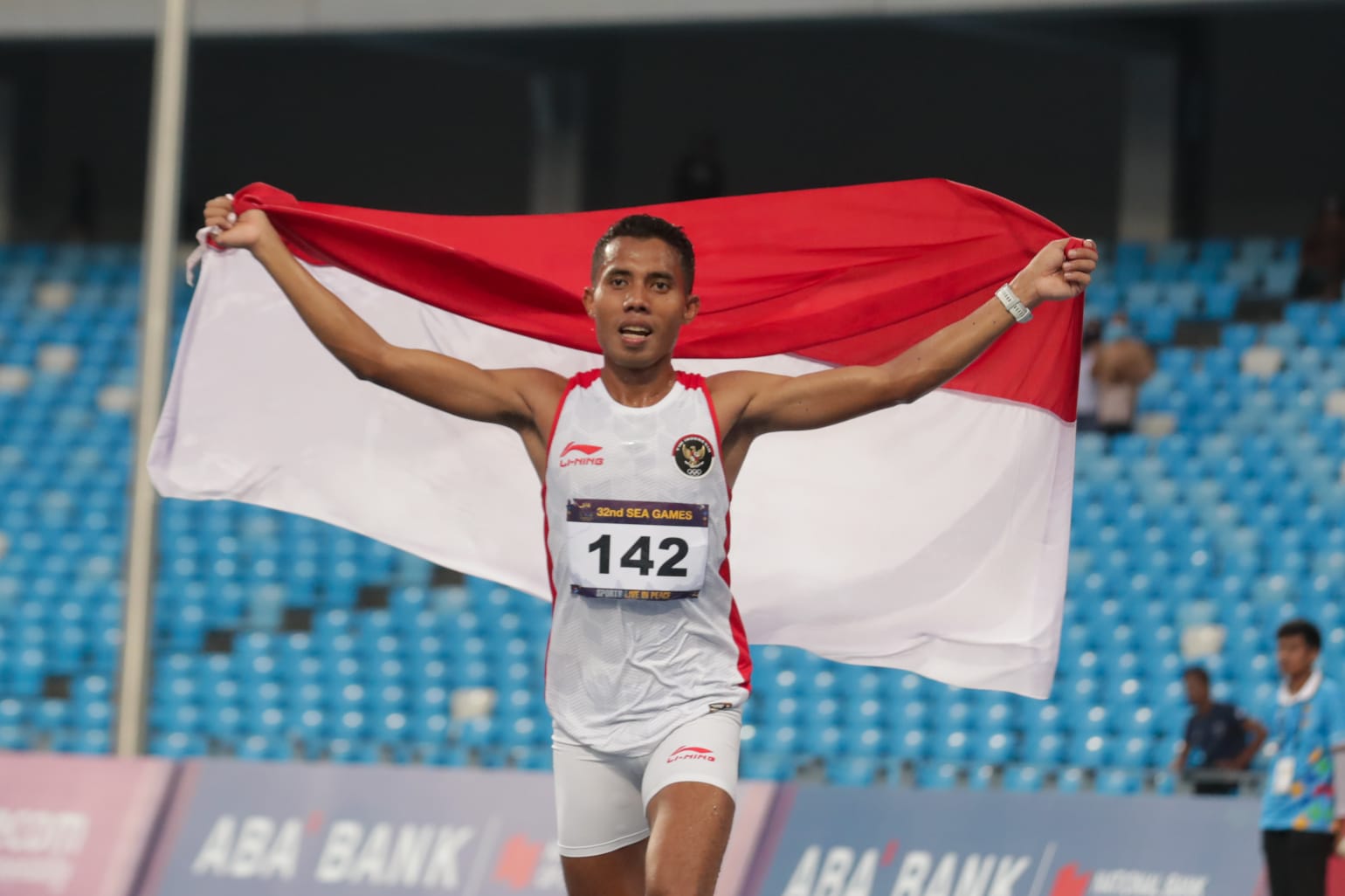 Debut di SEA Games 2023 Kamboja, Rikki Marthin Langsung Raih Emas Nomor Lari 10.000 Meter