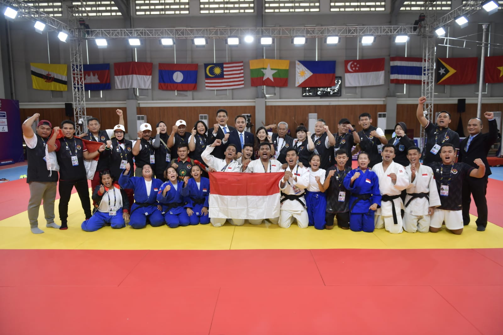 Sukses Melebihi Target Raih 11 Emas dan 5 Perak, Tim Para Judo Indonesia Juara Umum di Asean Para Games 2023 Kamboja