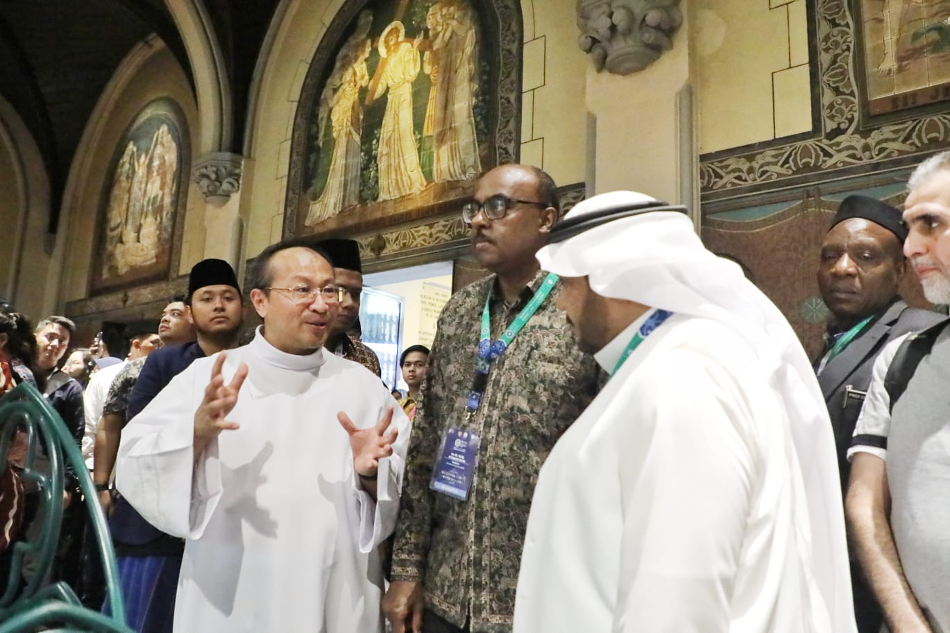 Usai Solat Jumat di Masjid Istiqlal dan Kunjungi Gereja Katedral, Sekjen OKI Terkesan Dengan Toleransi di Indonesia