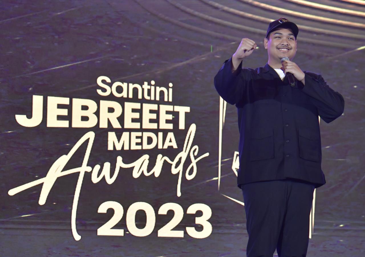 Menpora Dito Bangga Atas  Acara Penganugerahan Insan Olahraga dari Santini Jebreeet Media Awards 2023