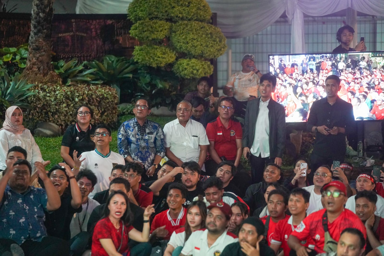 Ribuan Suporter Padati Kemenpora, Sesmenpora: Terus Dukung Perjuangan Timnas U-23 Indonesia Tembus Olimpiade 2024 Paris