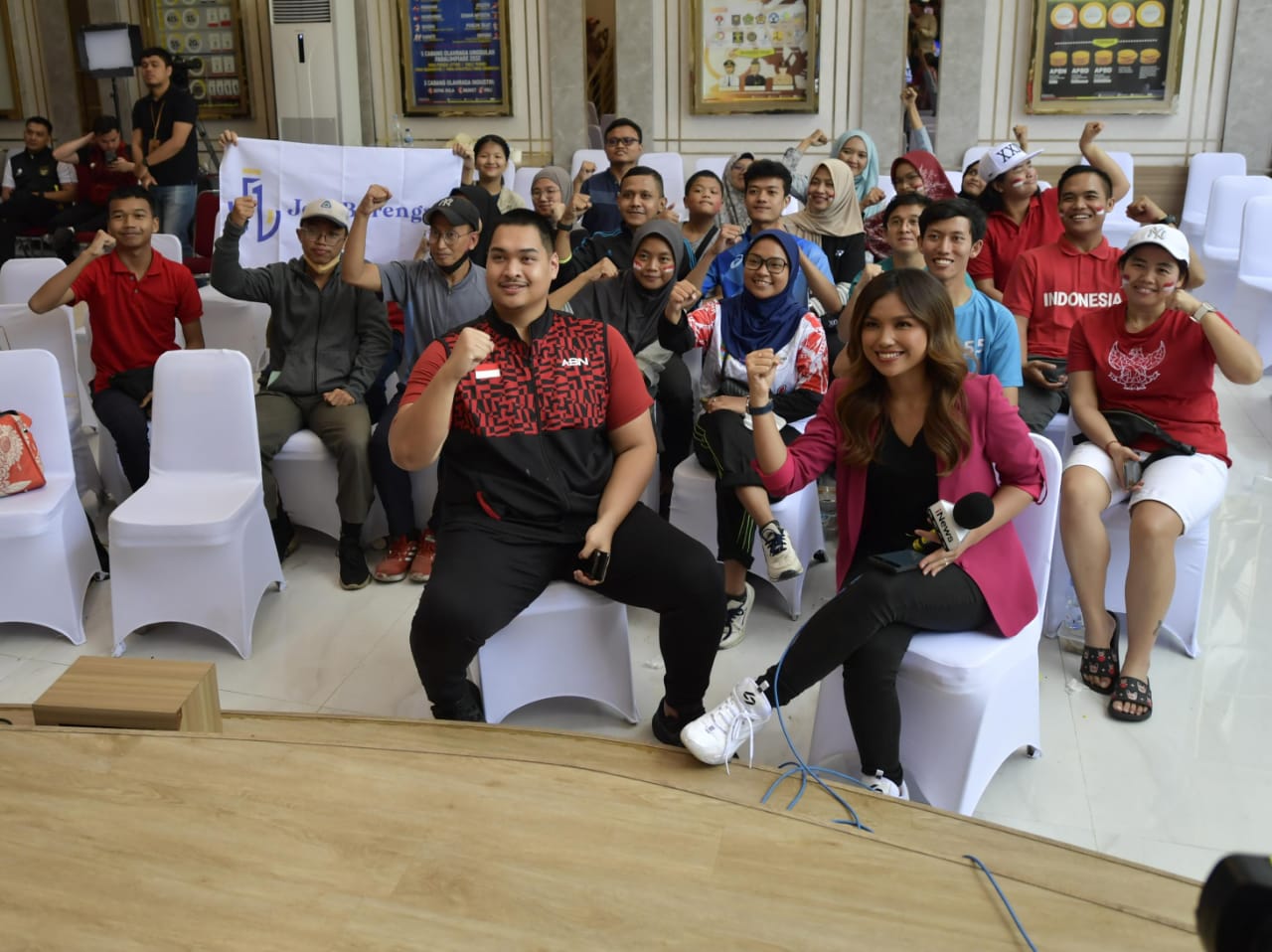 Gelar Nobar Final Uber Cup 2024, Menpora Dito Apresiasi Prestasi Tim Putri Indonesia Tembus Final