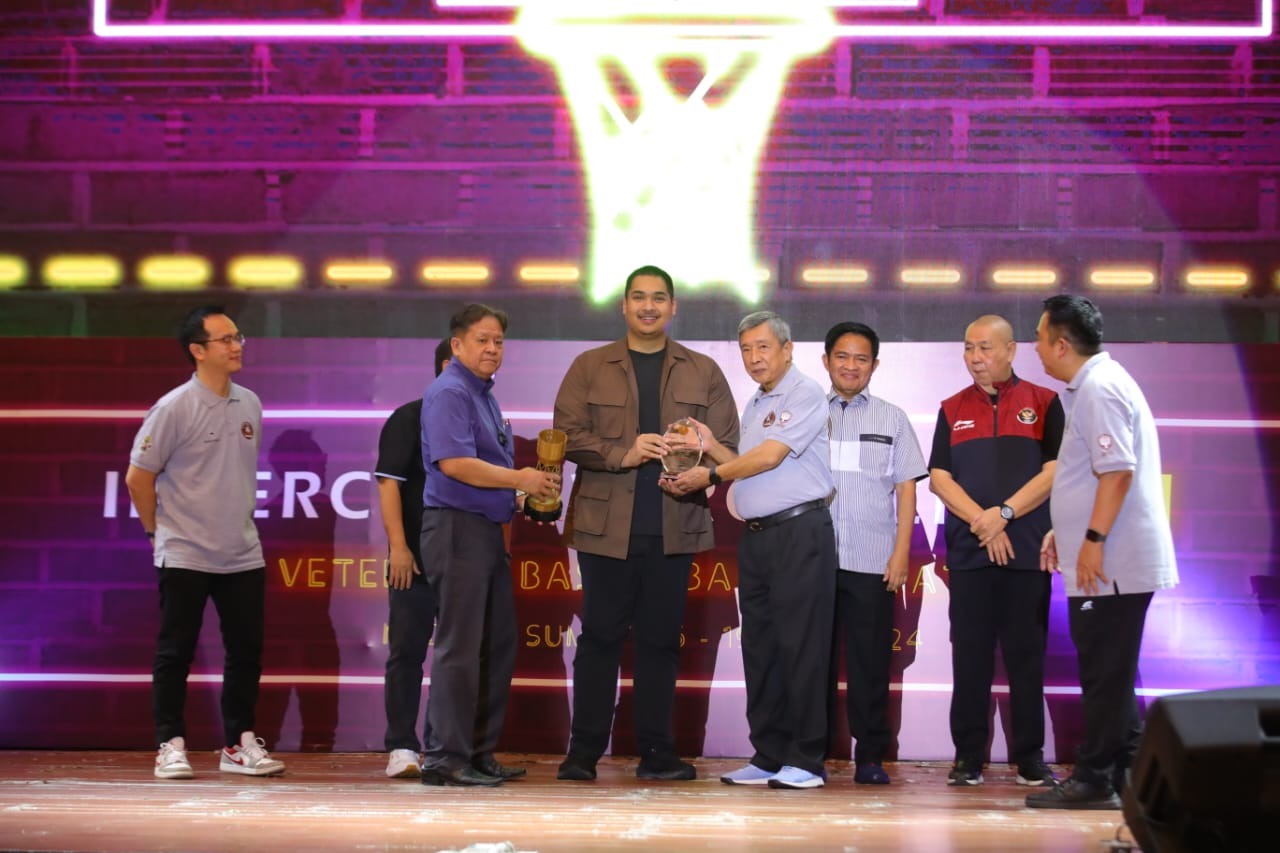 Menpora Dito Apresiasi Bergulirnya Kompetisi Basket Veteran Intercity Evergreen XVI di Medan