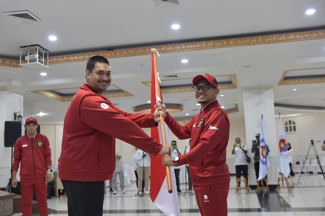 Menpora Dito Kukuhkan dan Lepas Kontingen  Indonesia di Ajang ASEAN Schools Games 2024 Vietnam