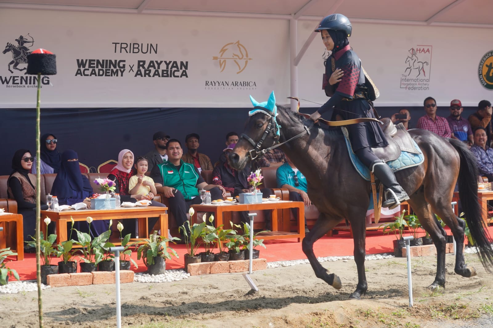 Buka Indonesia Equestrian Archery Grand Prix Stage 2, Menpora Dito Dukung Kemajuan Panahan Berkuda Indonesia