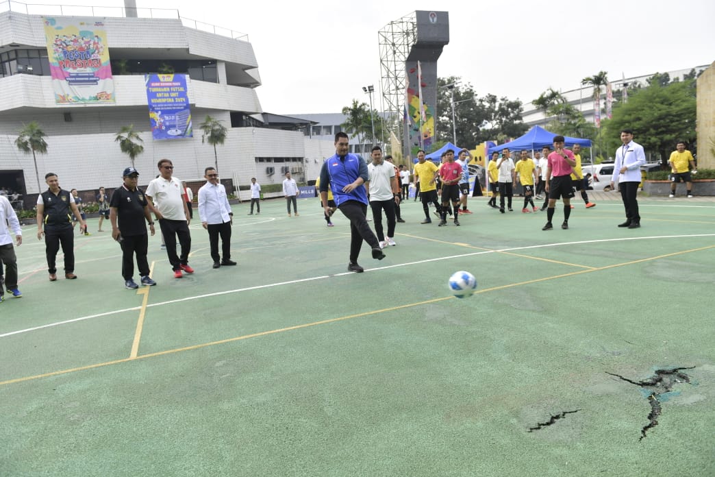 Buka Turnamen Futsal Kemenpora 2024, Menpora Dito Ingin Ajang Ini Mempererat Silahturahmi dan Kebersamaan