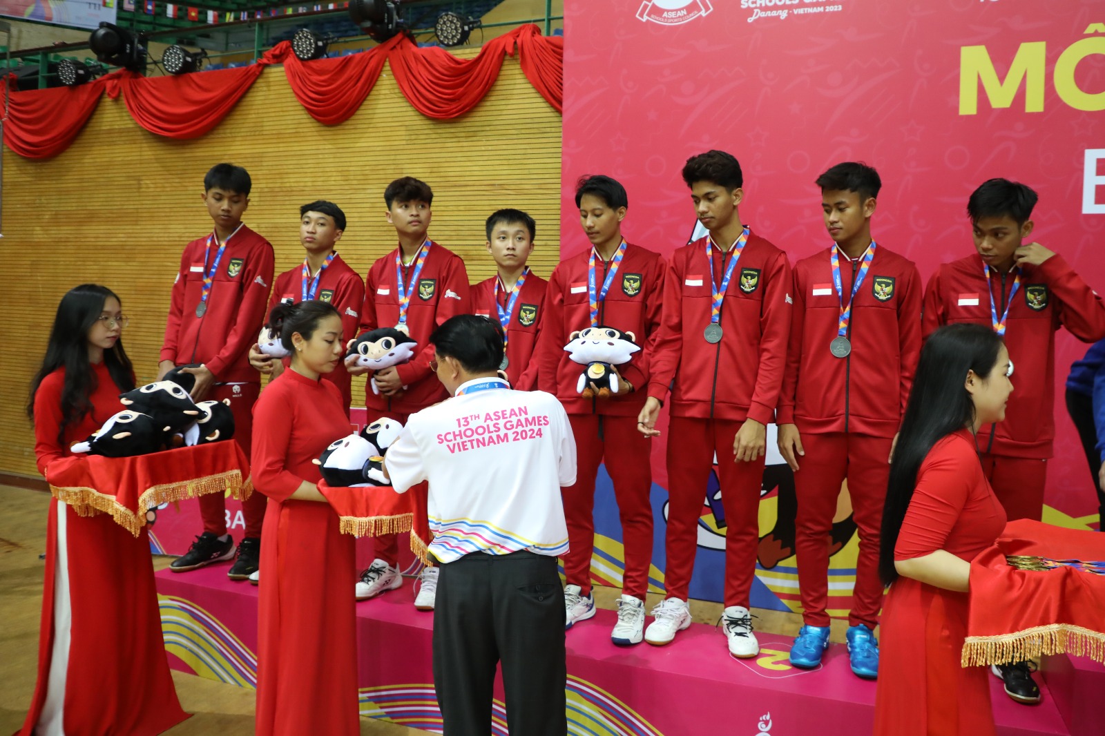 Kalah Dari Vietnam, Tim Bulu Tangkis Beregu Putra Indonesia Ukir Medali Perak di ASEAN Schools Games 2024