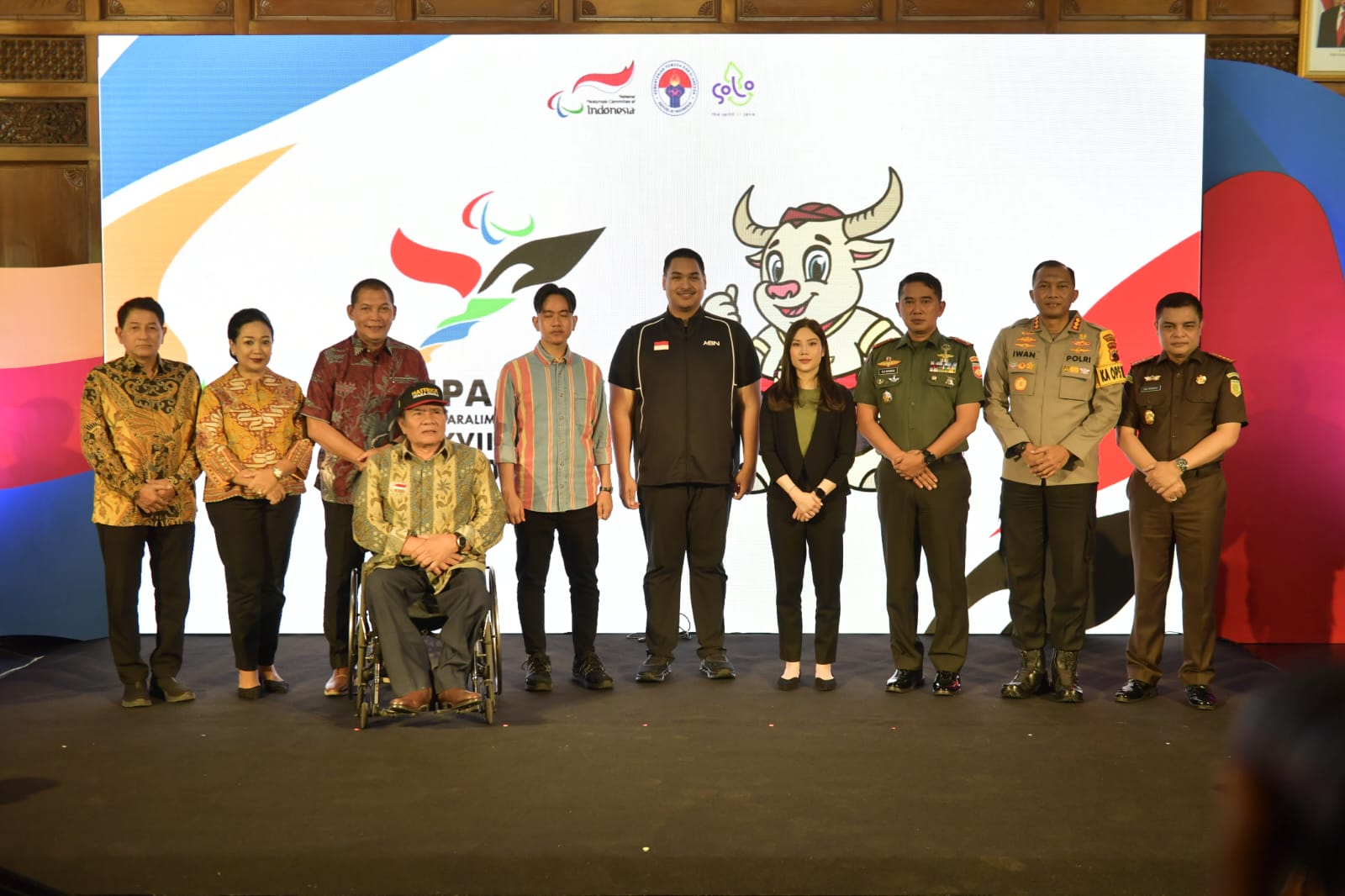 Menpora Dito Launching Logo dan Maskot Peparnas XVII Tahun 2024 di Solo