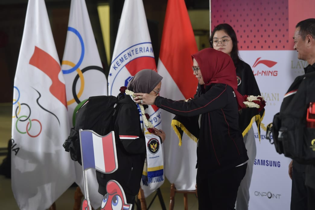 Kemenpora Sambut Kepulangan Atlet Atletik dan Panahan Indonesia dari Olimpiade 2024 Paris