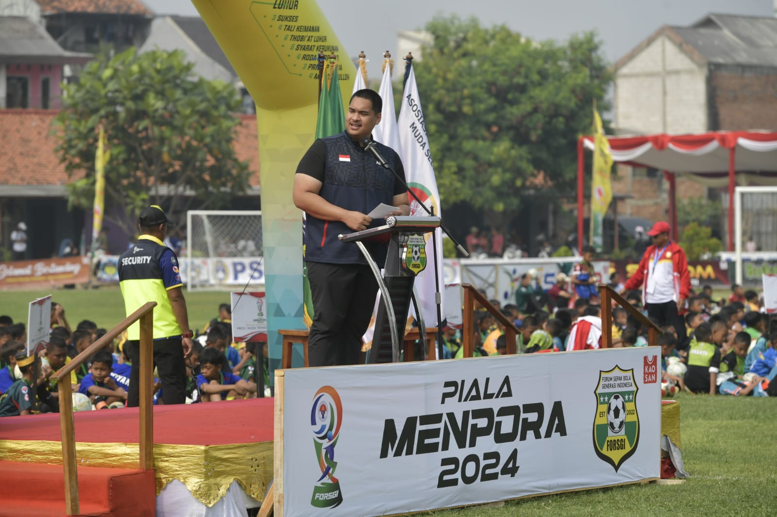 Menpora Dito Buka Festival Sepak Bola Piala Menpora-Forsgi II Tahun 2024