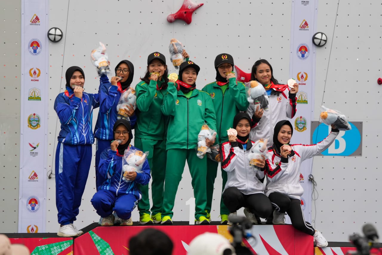 Tim Panjat Tebing Putri Jatim Sukses Persembahkan Medali Emas di Nomor Speed Relay PON XXI Aceh-Sumut 2024