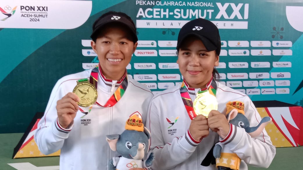 Julia Sanger-Siti Nur Tuntaskan Penantian Delapan Tahun Emas Ganda Putri Soft Tennis PON untuk Jakarta