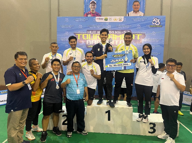 Kalah dari Pemprov Jateng, Tim Bulu Tangkis Kemenpora Raih Runner Up Badminton Tournament 2024