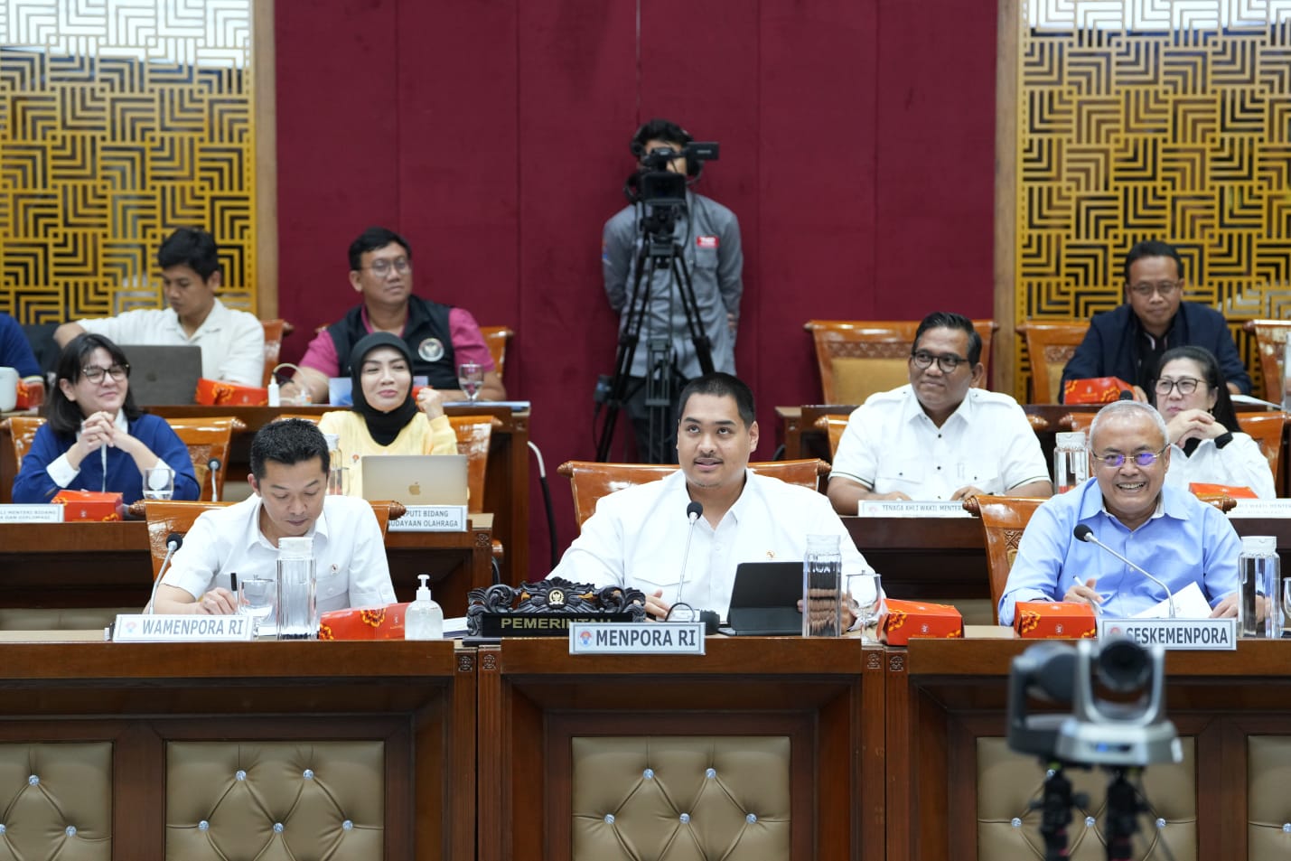 Menpora Dito Raker dengan Komisi X DPR, Sampaikan Arah Kebijakan Kemenpora 2024-2029