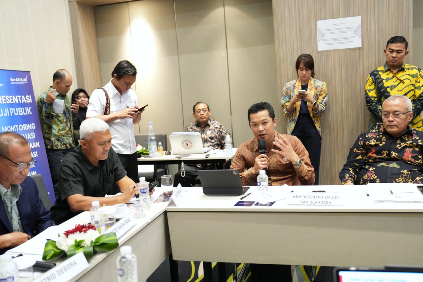 Wamenpora Taufik Paparkan Keberhasilan Program Kemenpora Pada Acara Presentasi Uji Publik Monev KIP Tahun 2024