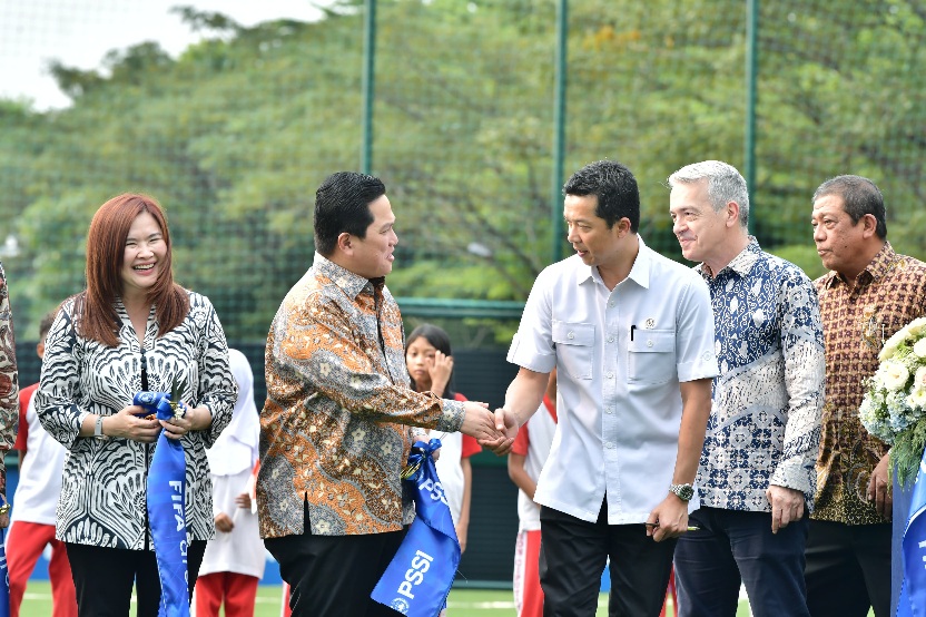 Wamenpora Taufik dan Ketum PSSI Erick Thohir Resmikan FIFA Arena