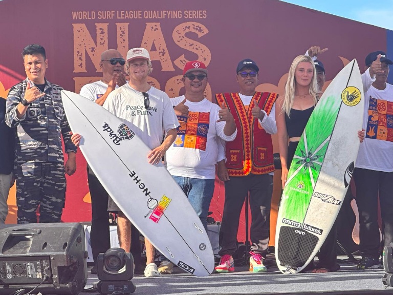 Nias Pro 2025 Resmi Dibuka, Kemenpora Dukung Penuh Sport Tourism di Pantai Sorake