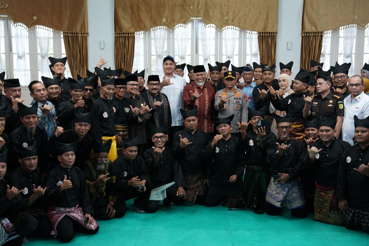 Menpora Dito Dukung Sumbar Bangun Pusat Budaya Pencak Silat