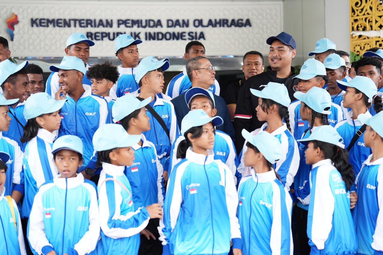 Semangat dari Menpora Dito untuk Tim Muda Indonesia Menuju Gothia Cup di Swedia