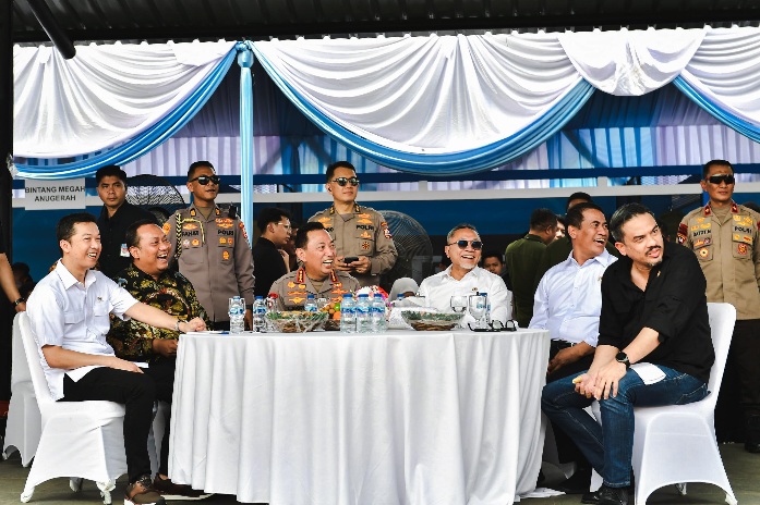 Wamenpora Taufik Hadir dan Ikut Menembak di Kejuaraan Kapolri Cup Shooting Championship 2025
