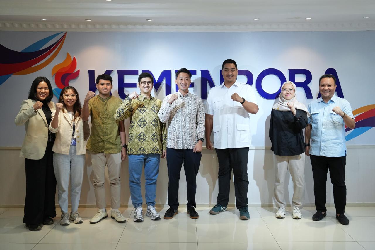 Wujudkan Generasi Aktif dan Kompetitif, Menpora Dito Dukung ASICS School Program di Indonesia