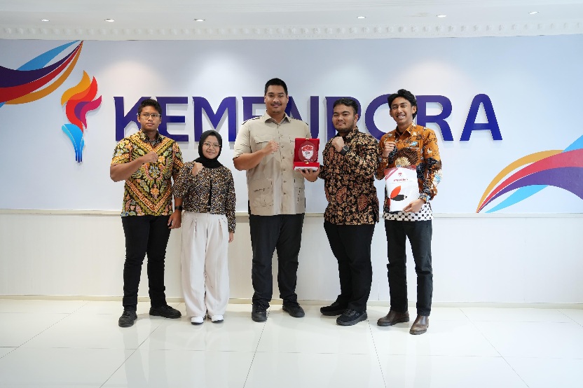 Jalin Kolaborasi Strategis Merajut Indonesia Emas 2045, Menpora Dito Dukung Symposium International PPI Dunia