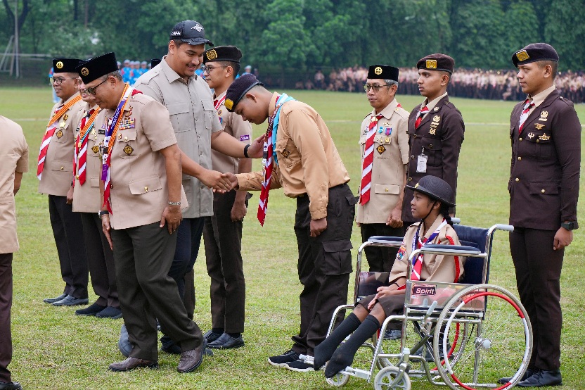 Upacara Hari Pramuka ke-64 Sekaligus Buka Perkemahan Pramuka Berkebutuhan Khusus 2025, Menpora Dito: Pramuka untuk Semua!