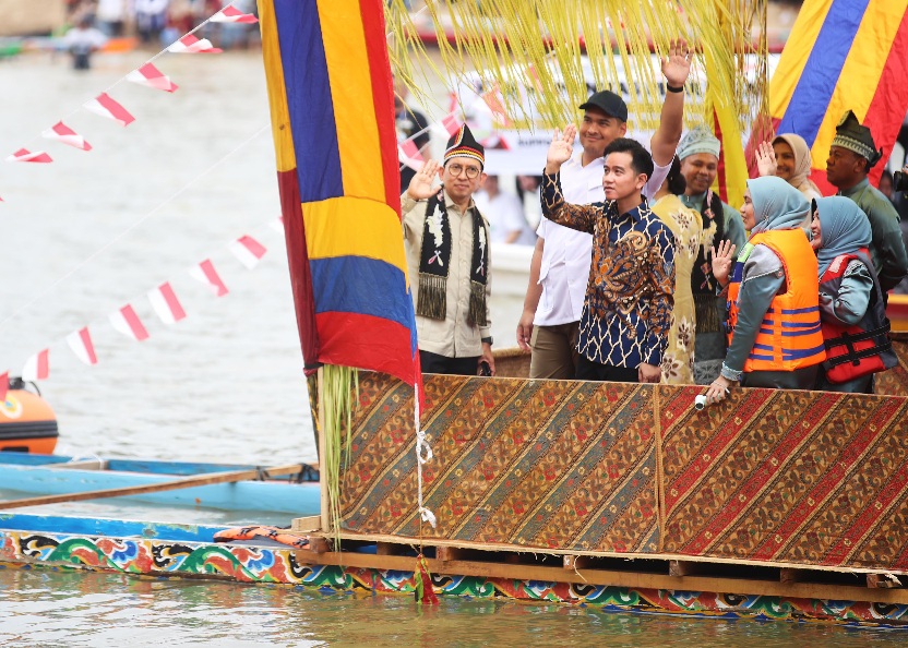 Buka Festival Pacu Jalur 2025, Wapres Gibran dan Menpora Dito Ajak Jaga Warisan Nusantara Jadi Magnet Sport Tourism
