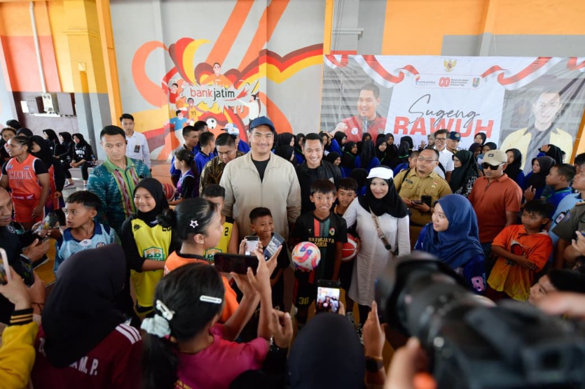 Menpora Dito Salurkan Bantuan Olahraga ke Sekolah Rakyat Tuban: Program Presiden Prabowo Bukti Kepedulian Negara