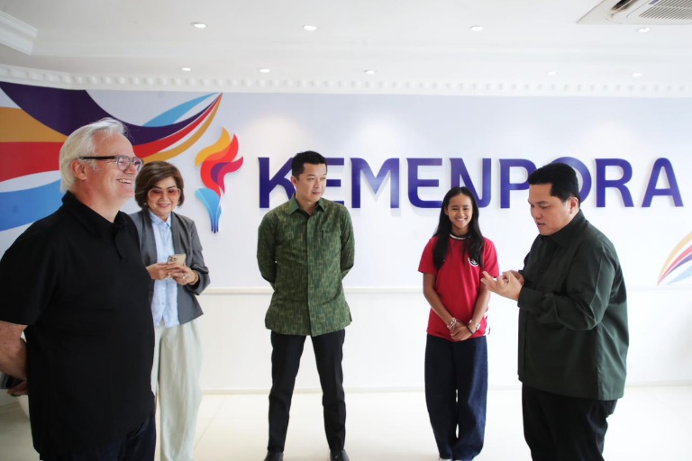 Menpora Erick Dukung Atlet Muda Snowboarding Indonesia Zazi Betari Berprestasi di Kancah Internasional