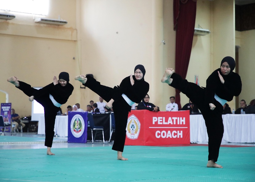 Tim Pencak Silat Beregu Putri Kemenpora Raih Emas di Pornas Korpri XVII 2025 Palembang