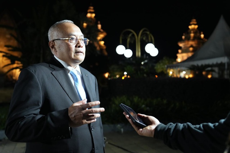 Dipimpin Presiden Prabowo, Sesmenpora Ikuti Upacara Ziarah dan Renungan Hari Pahlawan