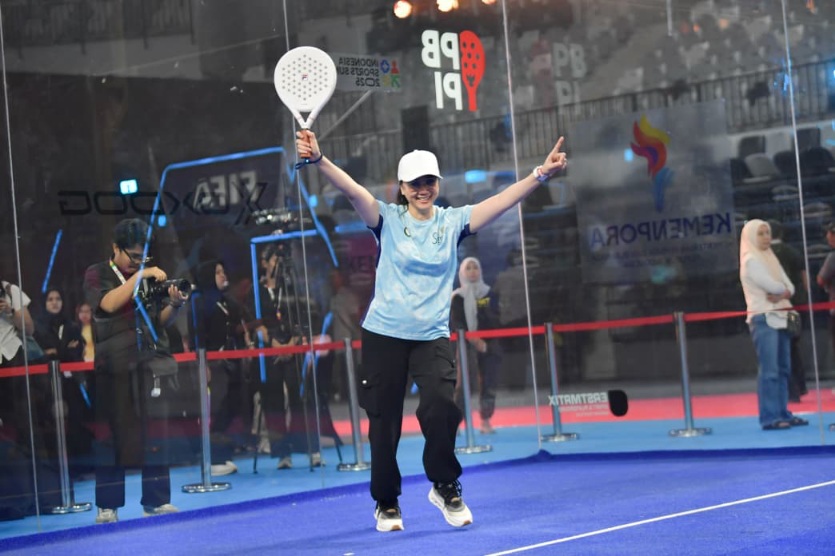 Penasihat DWP Kemenpora Jajal Fun Padel di ISS 2025, Serukan Aktif Berolahraga