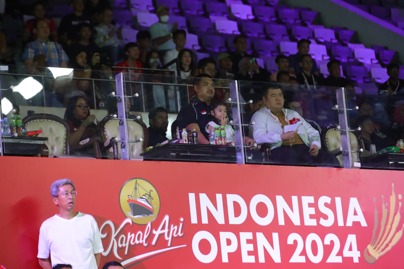 Menpora Dito menyaksikan pertandingan babak delapan besar Indonesia Open 2024