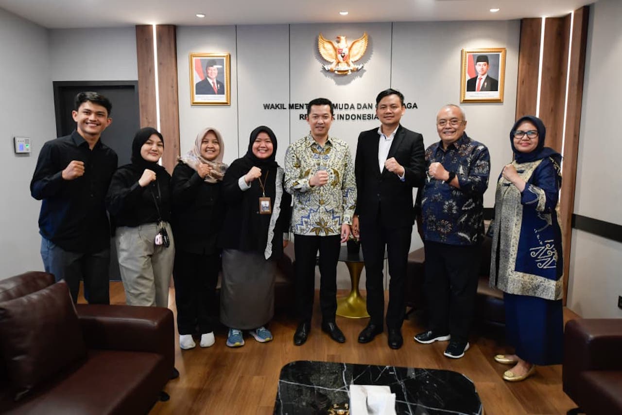 Wamenpora Taufik terima kunjungan dari Tim Visitasi Monev Keterbukaan Informasi Publik dari Komisi Informasi Pusat Arya Sandhiyudha